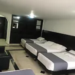 Hotel Ejecutivo Av La Esperanza