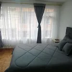 Habitación Privada Cerca al Aeropuerto y Terminal