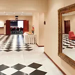 Hotel Windsor House Inn By Geh Suites