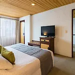 Hotel Suites Real 97