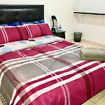 Dorado Airport Rooms & Apartments