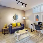 Cabrera 85-12 Apartments
