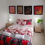 En Bogota, Hermosa Casa Villa Encanto A 5 Minutos Del Aeropuerto