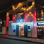Hotel Von Astorian