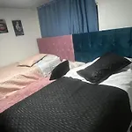 Full Apartment With Fast Wi-Fi