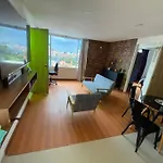Apartamento En Quinto Piso Todo