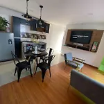 Apartamento En Quinto Piso Todo
