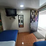 H C De Quevedo