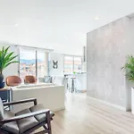 Vibrant 3 Bedroom In Usaquen