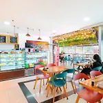 Hotel Parque 63