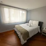 Vivienda Lujosa Y Amplia En Chapinero Bogota