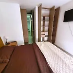 Elegant Apartment For Up To 3 People