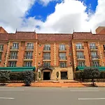 Apartasuites Windsor By Geh Suites