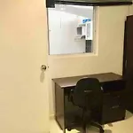 Spacious 2 Bedroom Apartment Central Location 101