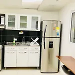 Spacious 2 Bedroom Apartment Central Location 101