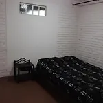 Home-Stay A 15 Min Del Terminal Salitre