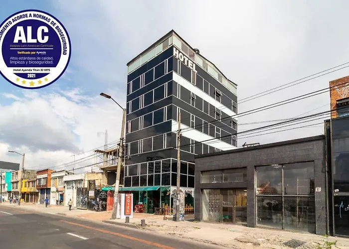 Hotel Ayenda Titan Jj 1075
