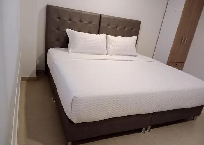 Aparta Suite Plaza Premium