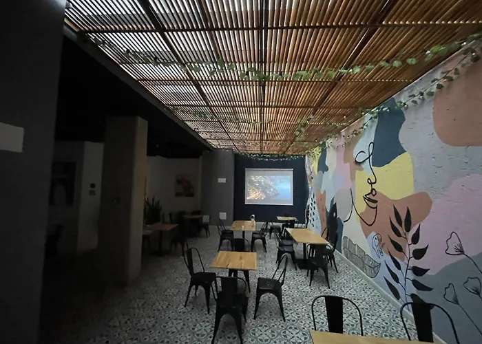 EM Budget Hotel Corferias