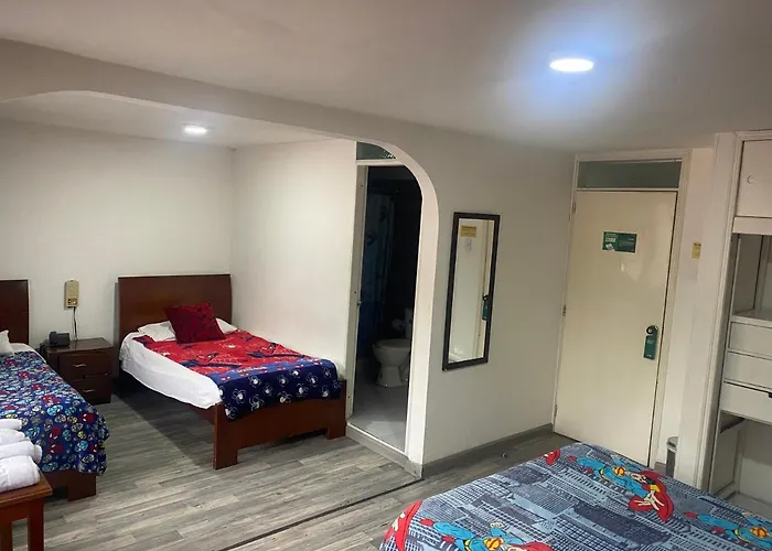 Hotel Comic City