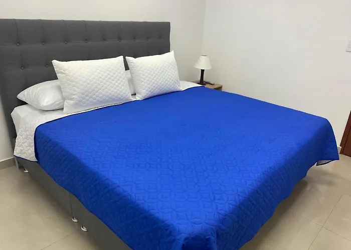 Aparta Hotel Montealegre