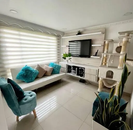 En Bogota, Hermosa Casa Villa Encanto A 5 Minutos Del Aeropuerto
