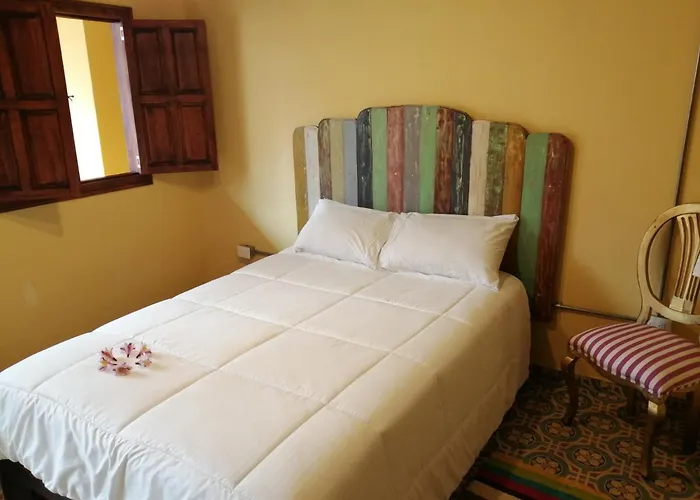 Astromelia Hostal
