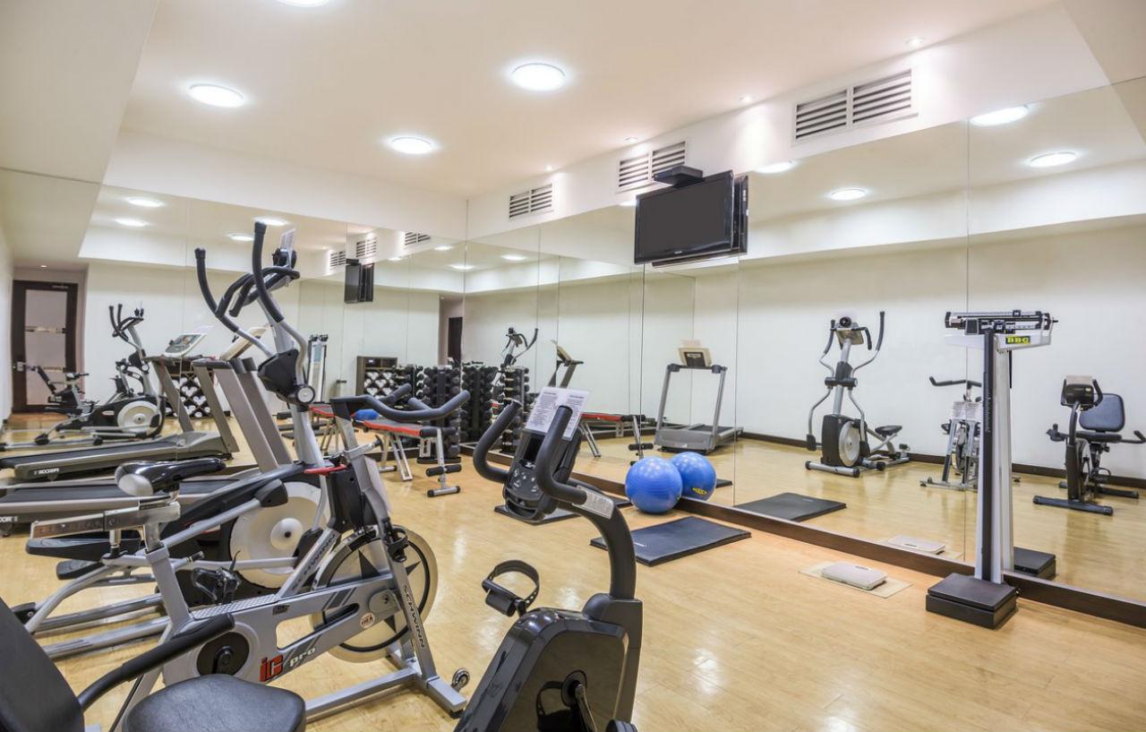 Hotel Express - Parque La 93 By Ihg