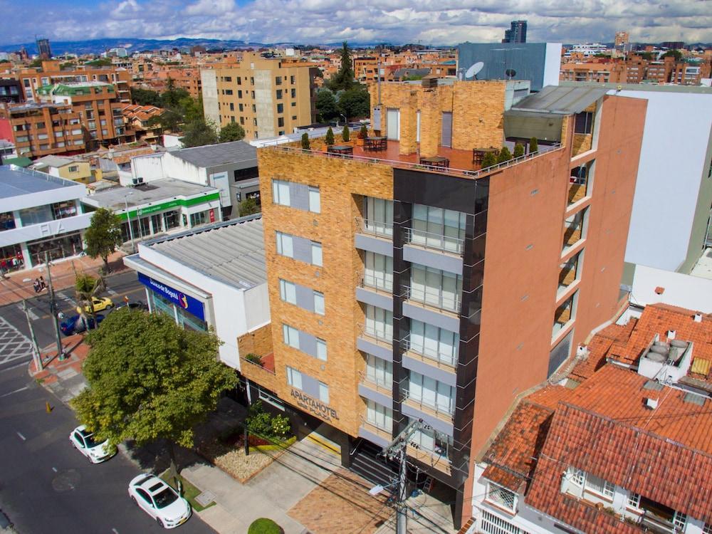 Aparthotel 122 Plaza