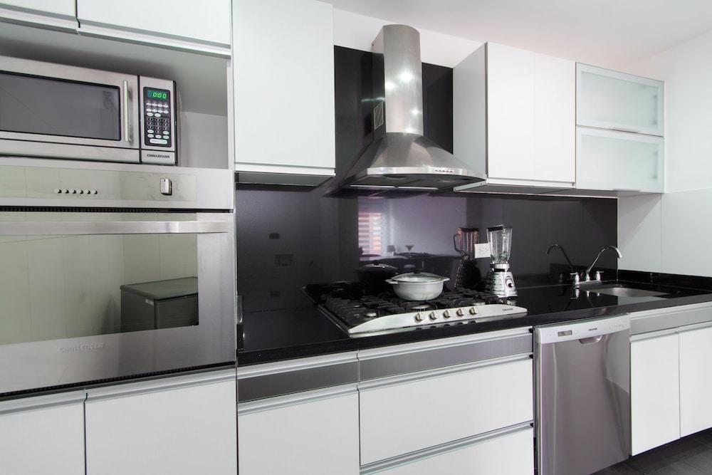122 Plaza Aparthotel 3*