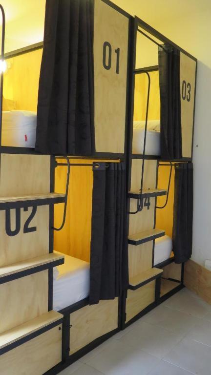 Republica Cabin Beds Guest house *