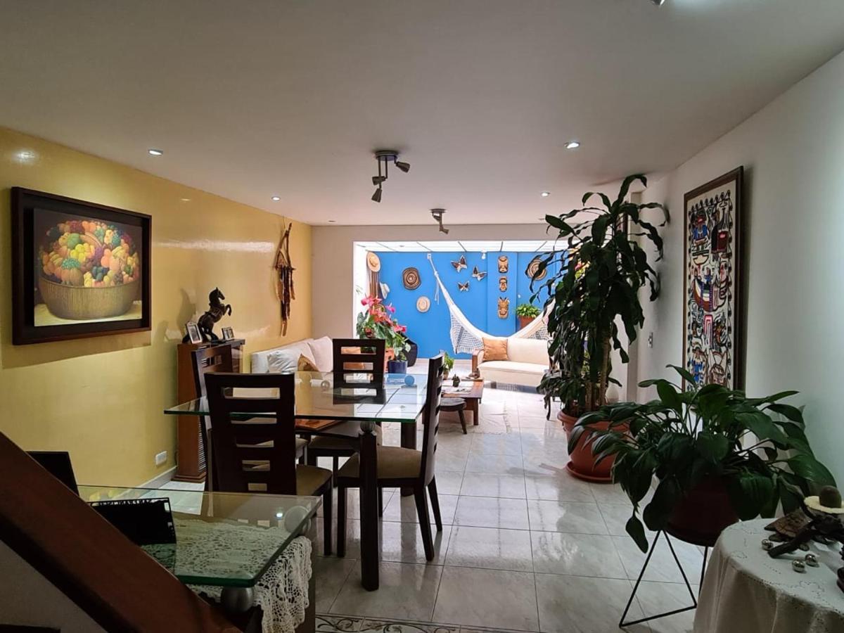 Tu Hogar Cerca A La Zona T Homestay