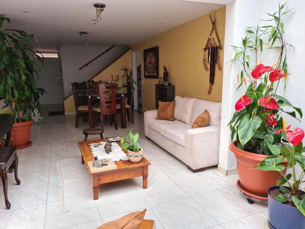 Tu Hogar Cerca A La Zona T Homestay Bogota