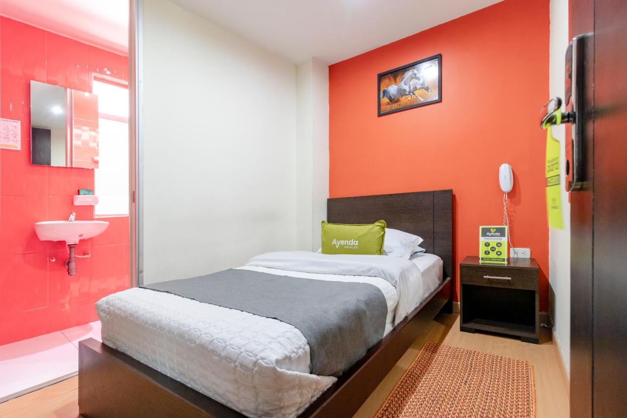 Ayenda Titan Jj 1075 Hotel Bogota