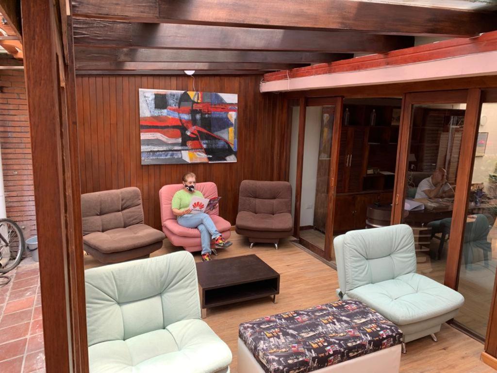 Acogedor Usaquen La Parada Del Tren Acomodação com café da manhã 