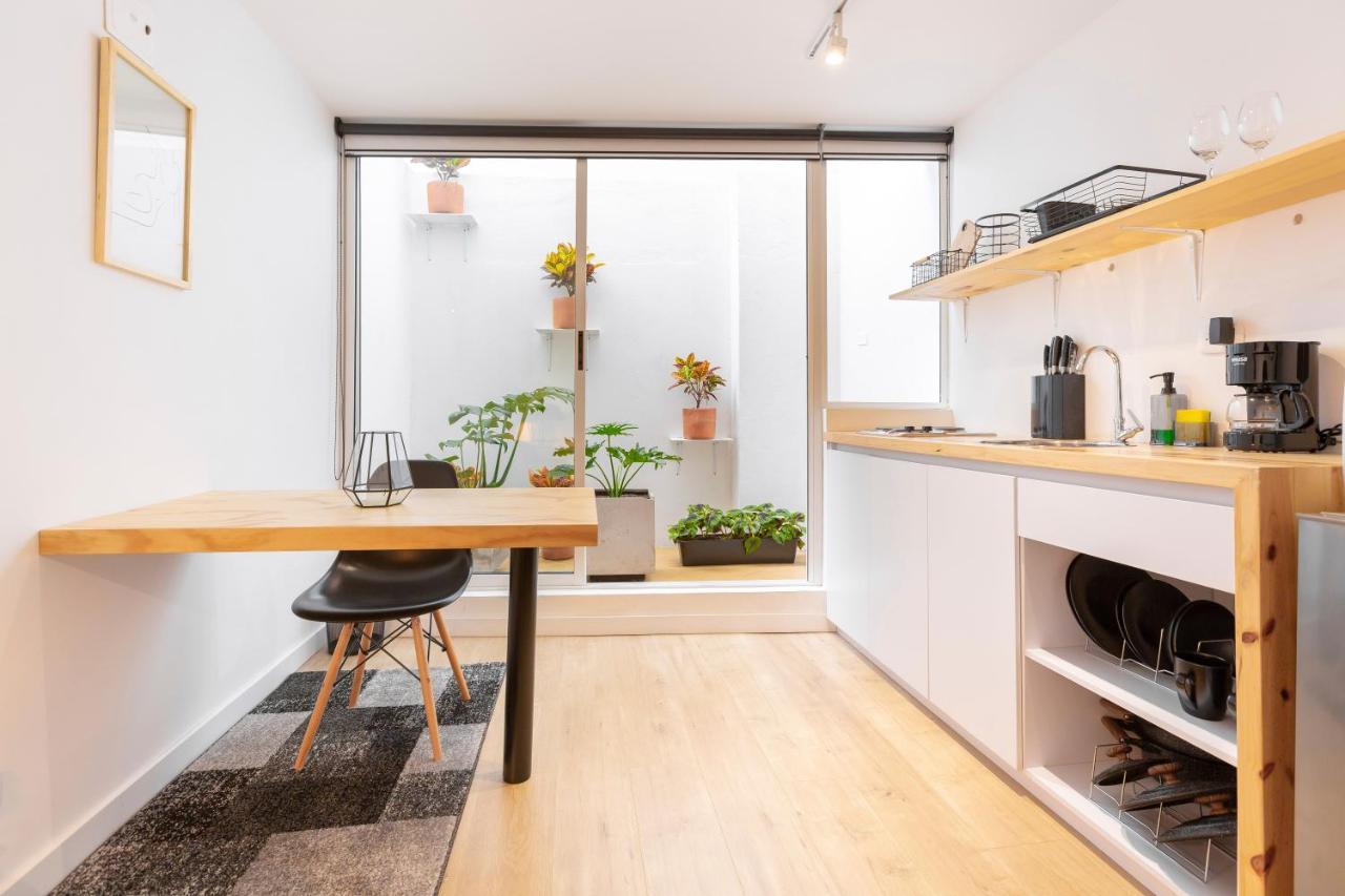 Lhote Apartment *