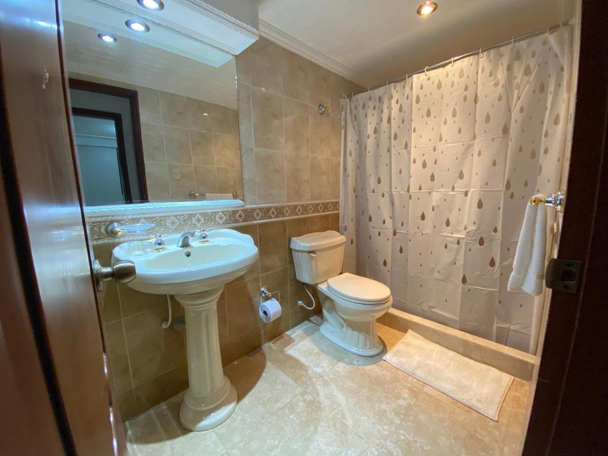Santa Ana Luxury