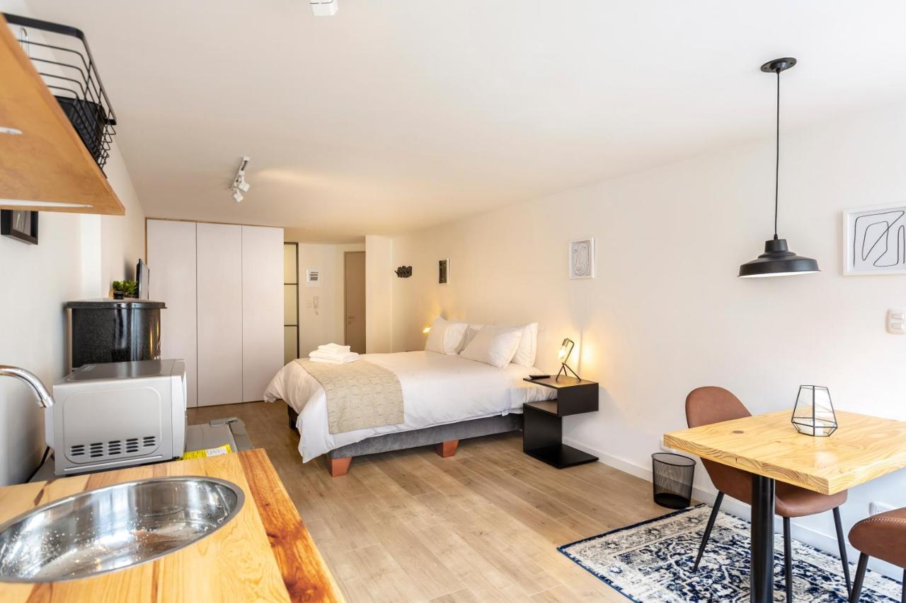 Lhote Apartment