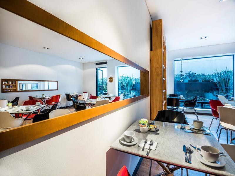 Hotel Viaggio Nueve Tres 4*