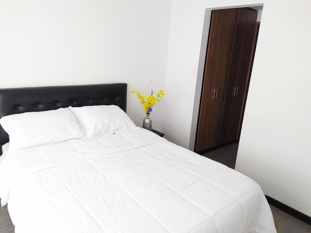 3 Completo Cedritos Minimalista Apartment