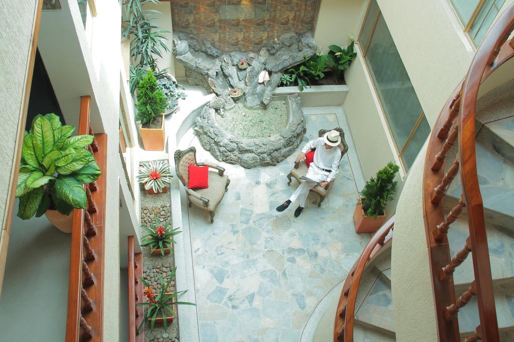Amoblados Casa Regis 3*
