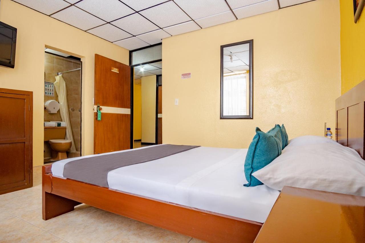 Ayenda Europa Hotel Bogota