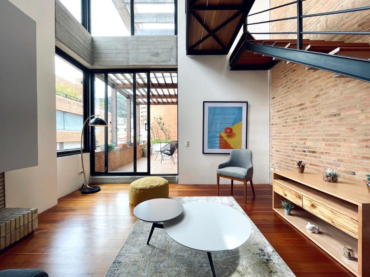 Dazzling Duplex Penthouse In Rosales Bogota
