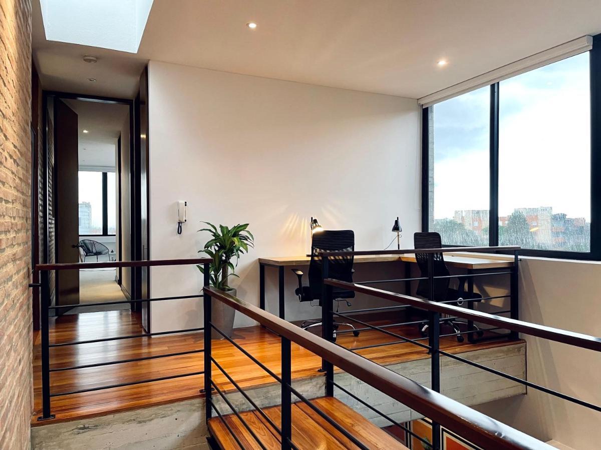 Dazzling Duplex Penthouse In Rosales Bogota