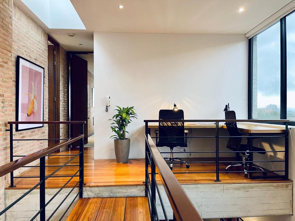 Dazzling Duplex Penthouse In Rosales Bogota