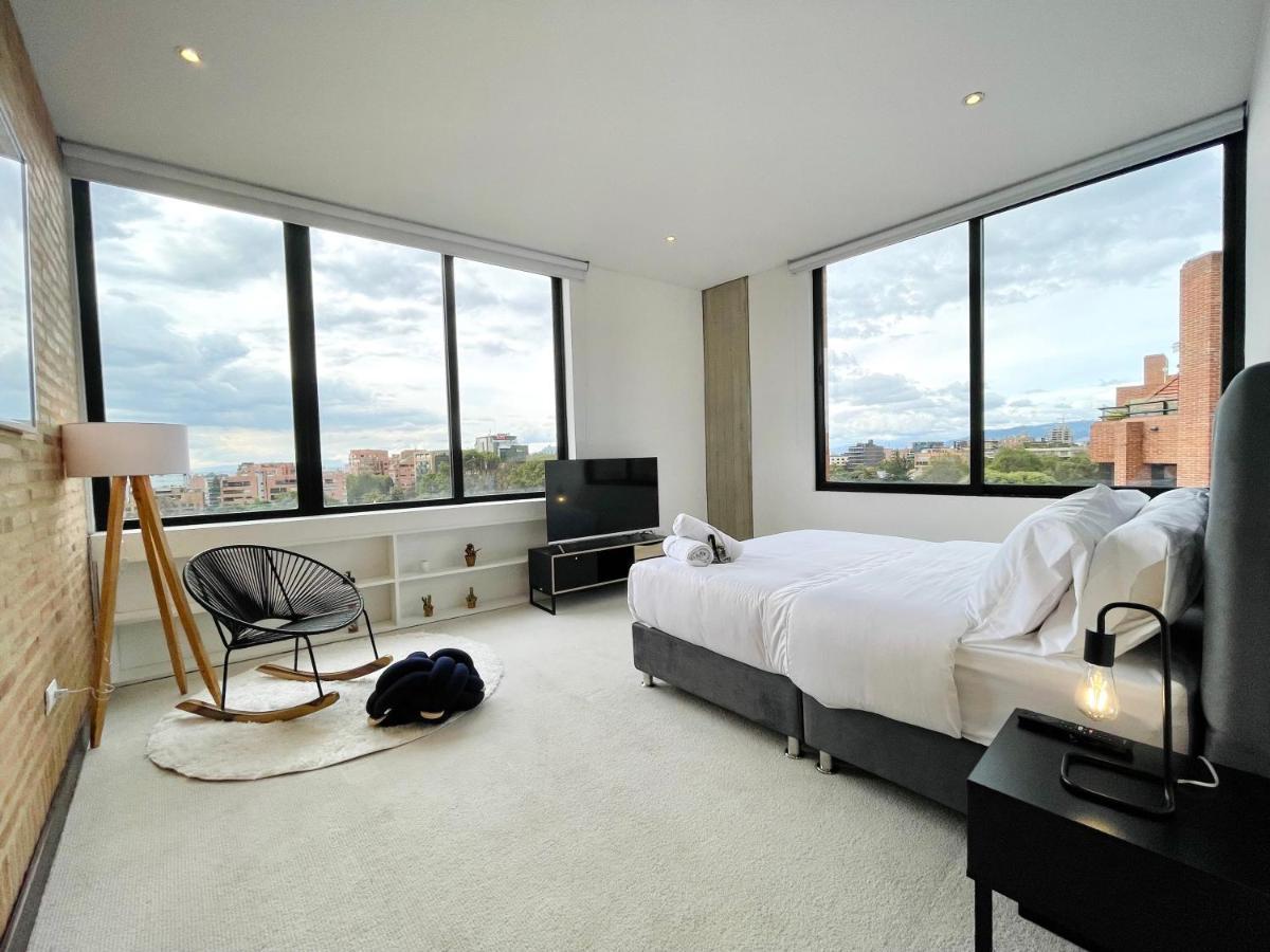 Dazzling Duplex Penthouse In Rosales Apartment *
