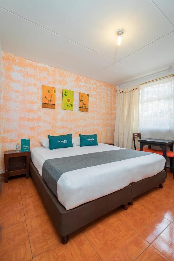 Ayenda Casa Maconglo - Hotel1022 Bogota