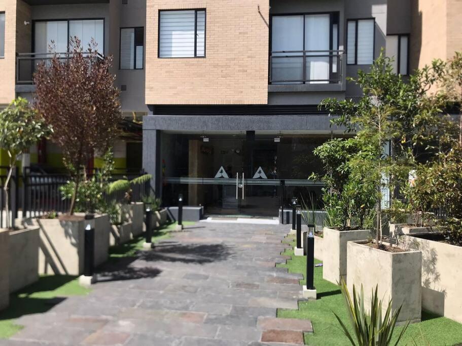 Apartment Confortable Apto 10 Min Del Aeropuerto Parq Gratis Bogota