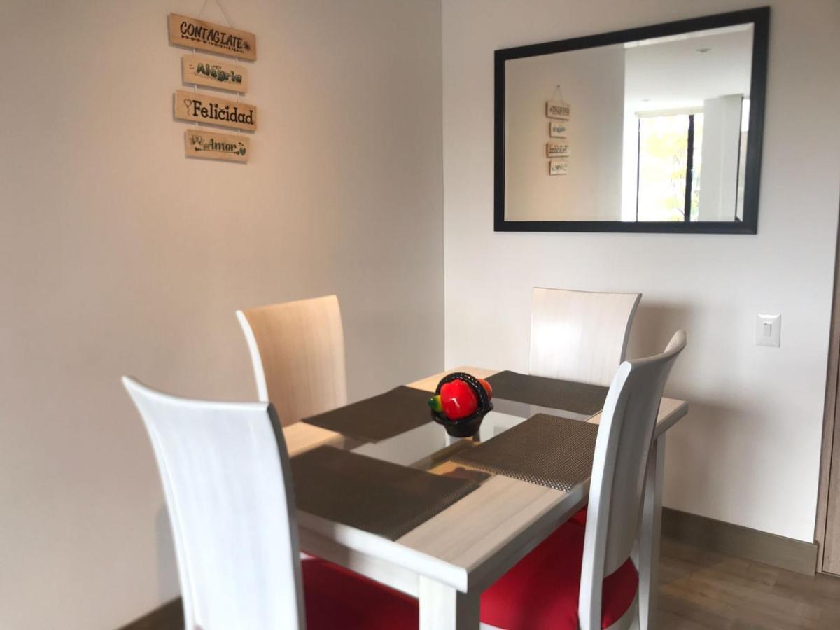 Apartment Confortable Apto 10 Min Del Aeropuerto Parq Gratis