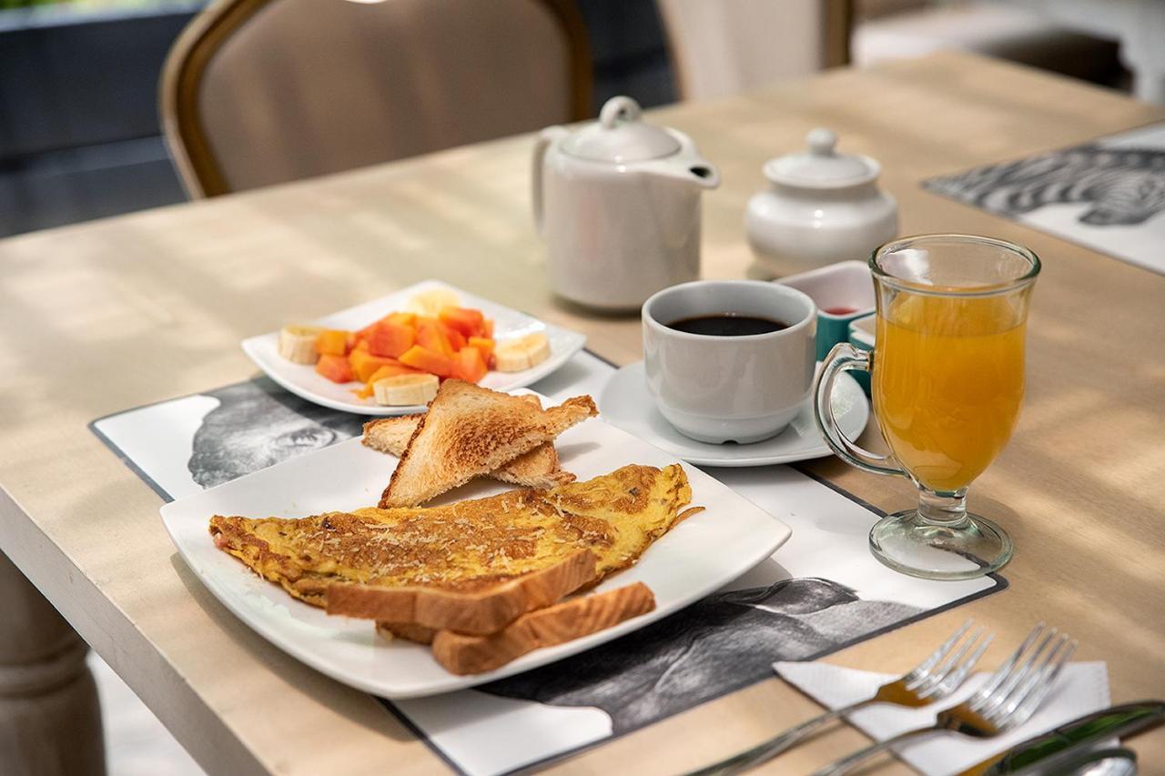 Hotel Ayenda Casa Kolping Bogota